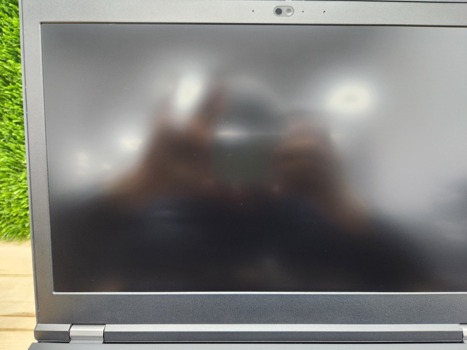 Lenovo ThinkPad P15 Gen 1 15.6″ FHD i7-10750H 32GB RAM Quadro T1000 Win 11 Pro ~