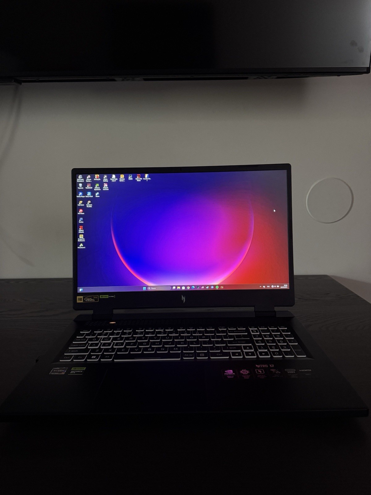 Acer Nitro 17 Gaming Laptop AMD Ryzen 7 7840HS 17.3 NVIDIA GeForce RTX 4050 16GB