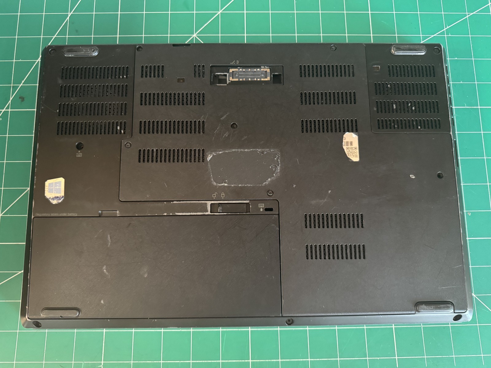 Lenovo Thinkpad P51 Xeon E3-1505M v6 3.0GHz 16GB RAM (NO SSD,AC ADAPTER,OS)