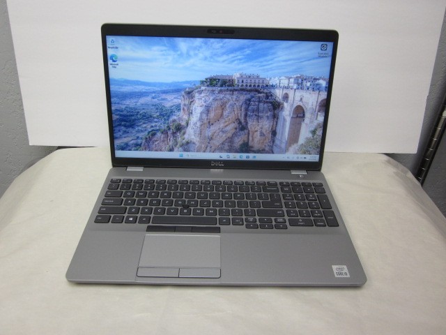Dell Precision 3551 I9-10885H @ 2.4GHz 512GB 16GB WIN11PRO Quadro P620