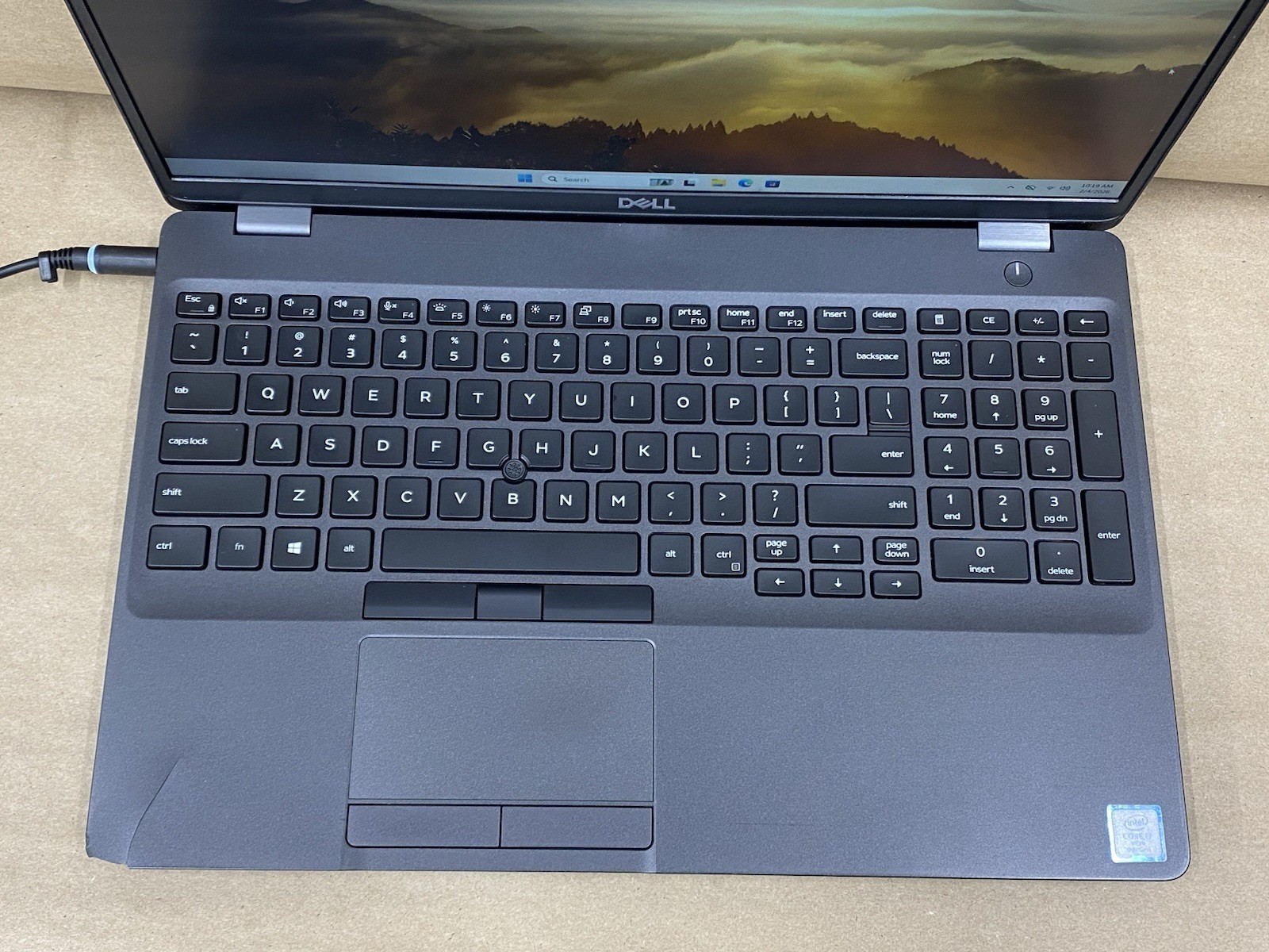 Dell Precision 3541 – 15.5″ FHD – i7-9850H – 8GB – 256GB SSD – Win 11 Pro READ