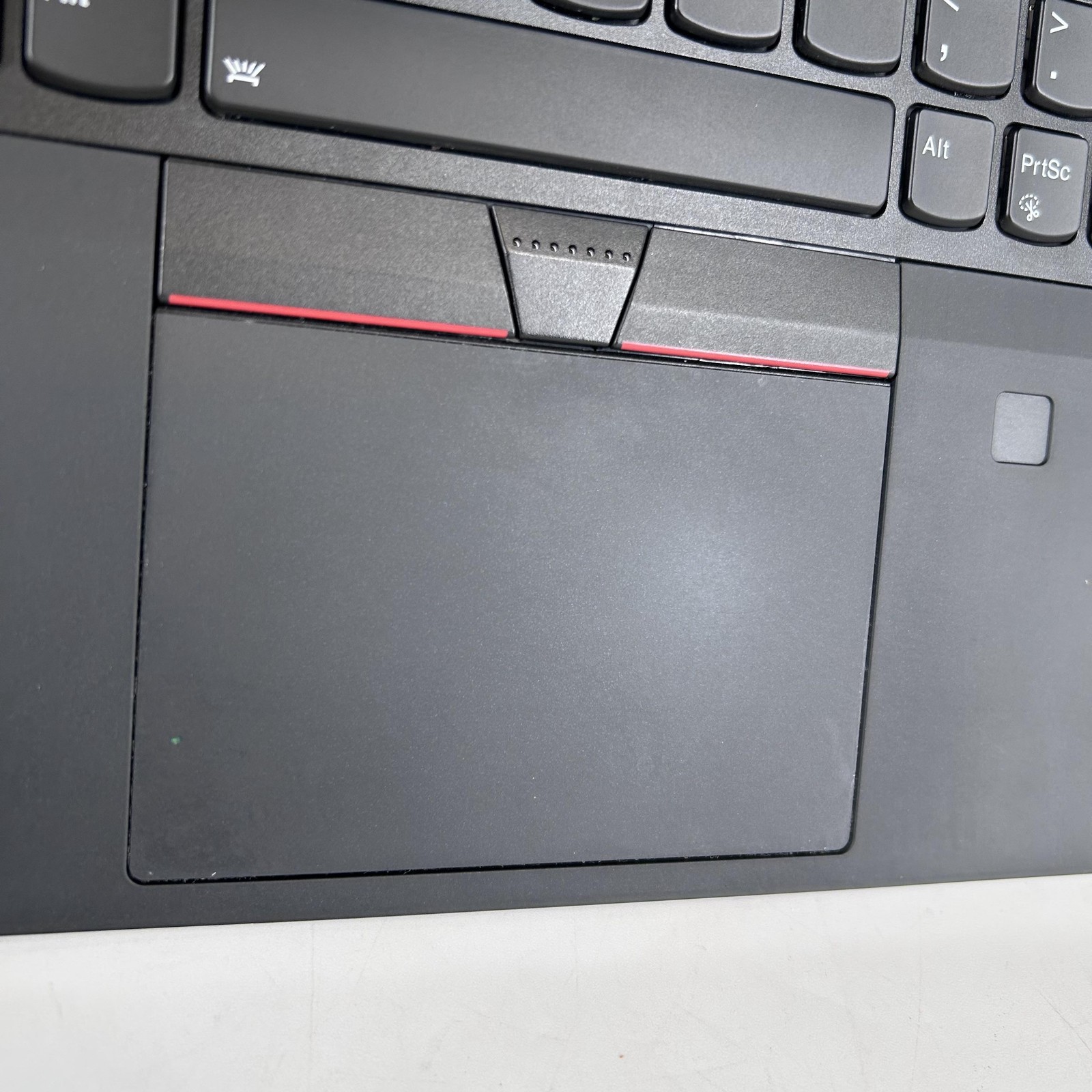 Lenovo ThinkPad T590 15.6 FHD i7-8665U 1.90GHz 8GB 256GB SSD NVIDIA MX250 Good
