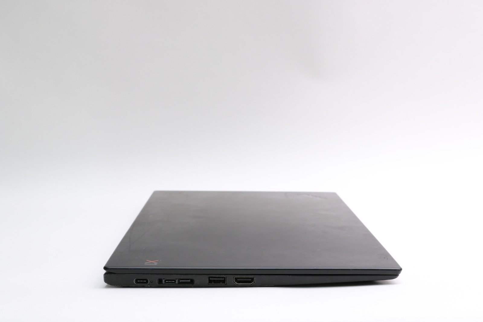 READ! 14″ Lenovo Thinkpad X1 Carbon 6th i7-8550U, 8GB, 256GB, Intel UHD Graphics