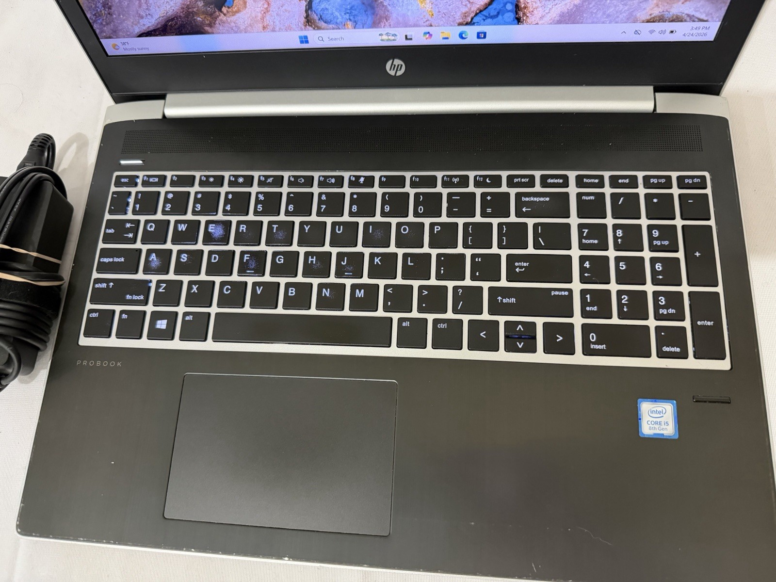 HP ProBook 450 G5 15.6” (i5-8250U, 1.6 GHz, 16GB RAM, 256GB NVMe SSD) Win11Pro