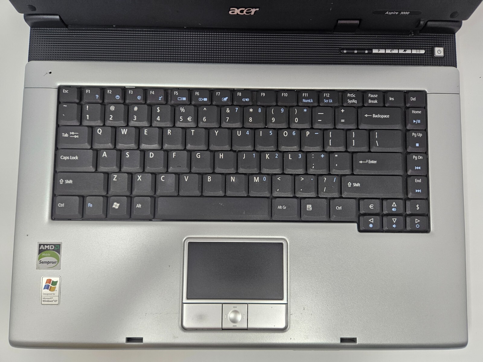 Acer Aspire 3000 Laptop (Parts or Repair) – 15.4″ – AMD Mobile Sempron