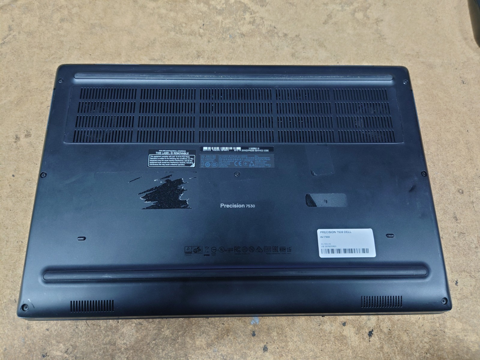 Dell Precision 7530 15.6″ FHD E-2176M 32GB RAM 256GB SSD Quadro P3200 No OS