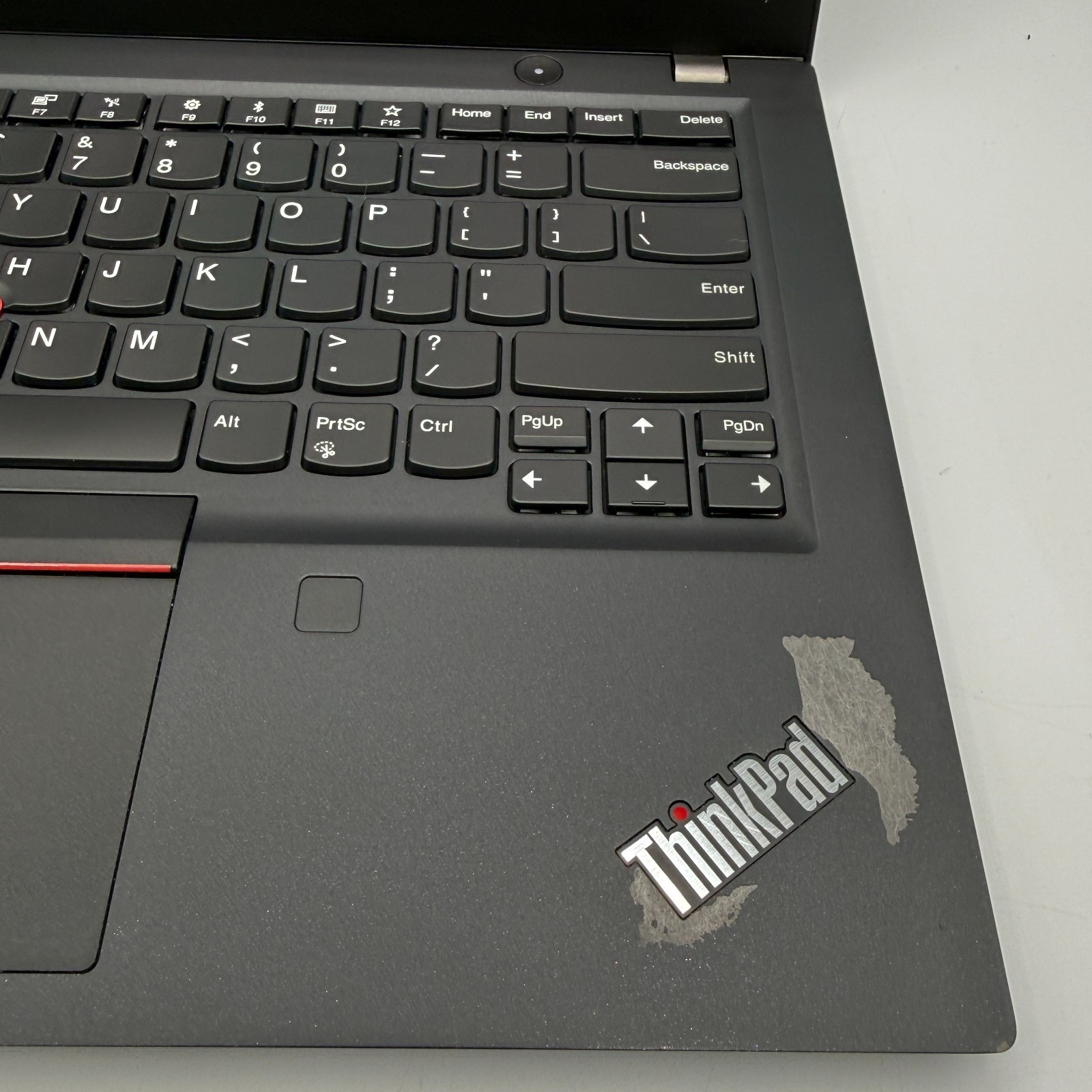 Lenovo ThinkPad T490s 14″ i7-8565U 16GB RAM 256GB SSD Win11 Pro Fingerprin Fair
