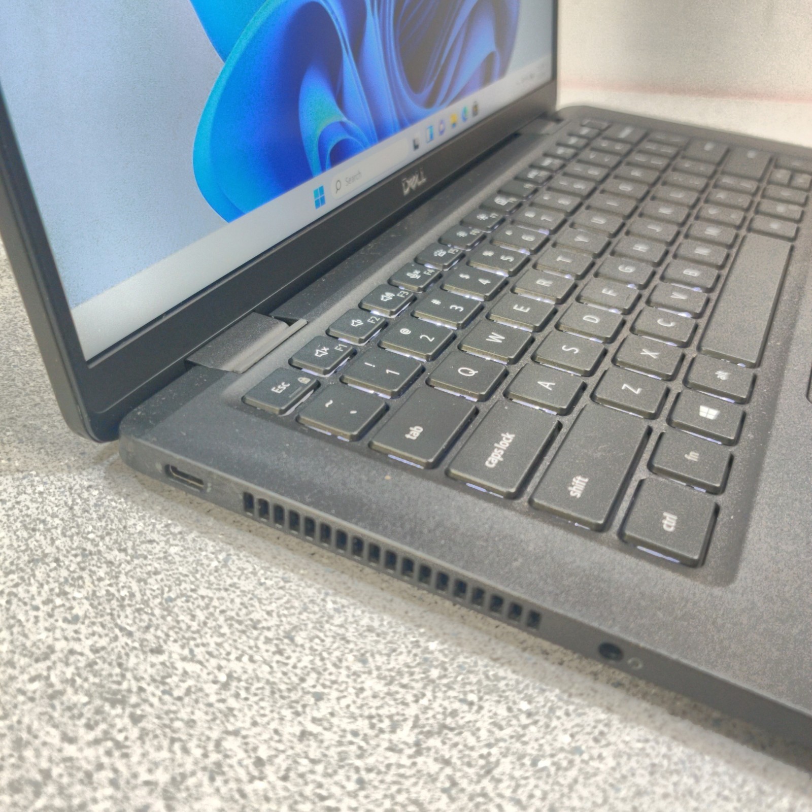 Dell Latitude 7420 Laptop i5-1145G7 2.60GHz 16GB RAM 256GB NVMe SSD W11P NO AC