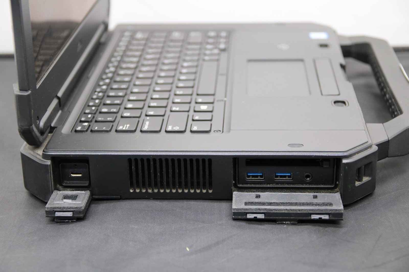Dell Latitude 7424 Rugged Extreme i5-8350U 32GB 256GB Win11 *No Batt Trackpad*
