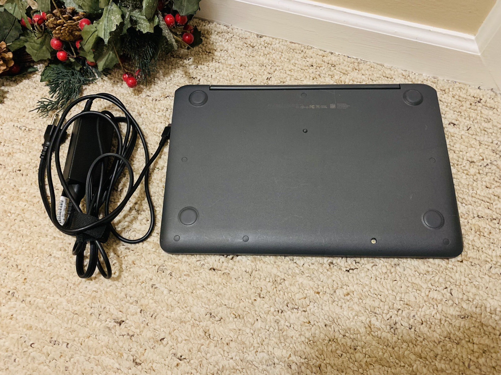 HP Chromebook 14” inch HD LED 14-db0023dx 32GB, AMD A4 Dual-Core, 2.40GHz, 4GB