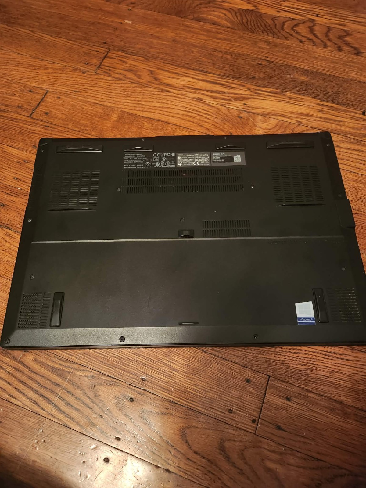 ASUS ROG Zephyrus G15 15.6 inch (AMD Ryzen 7, RTX 2060 16gb) – HARDDRIVE REMOVED