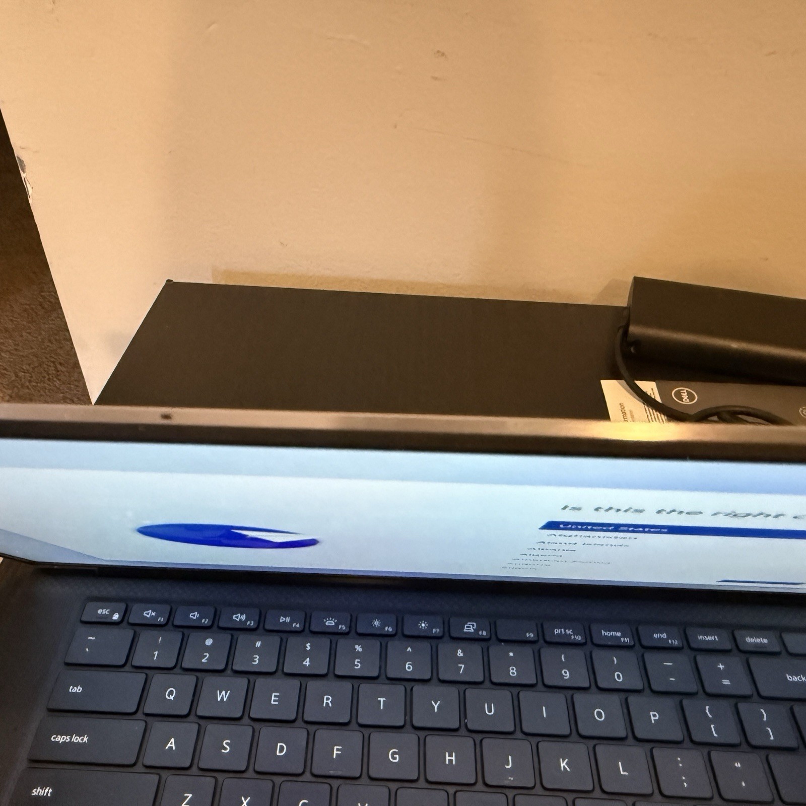 Dell XPS 15 9350 1 TB SSD, 32 GB DDR5, Intel i7-13620H Windows 11 Pro Laptop