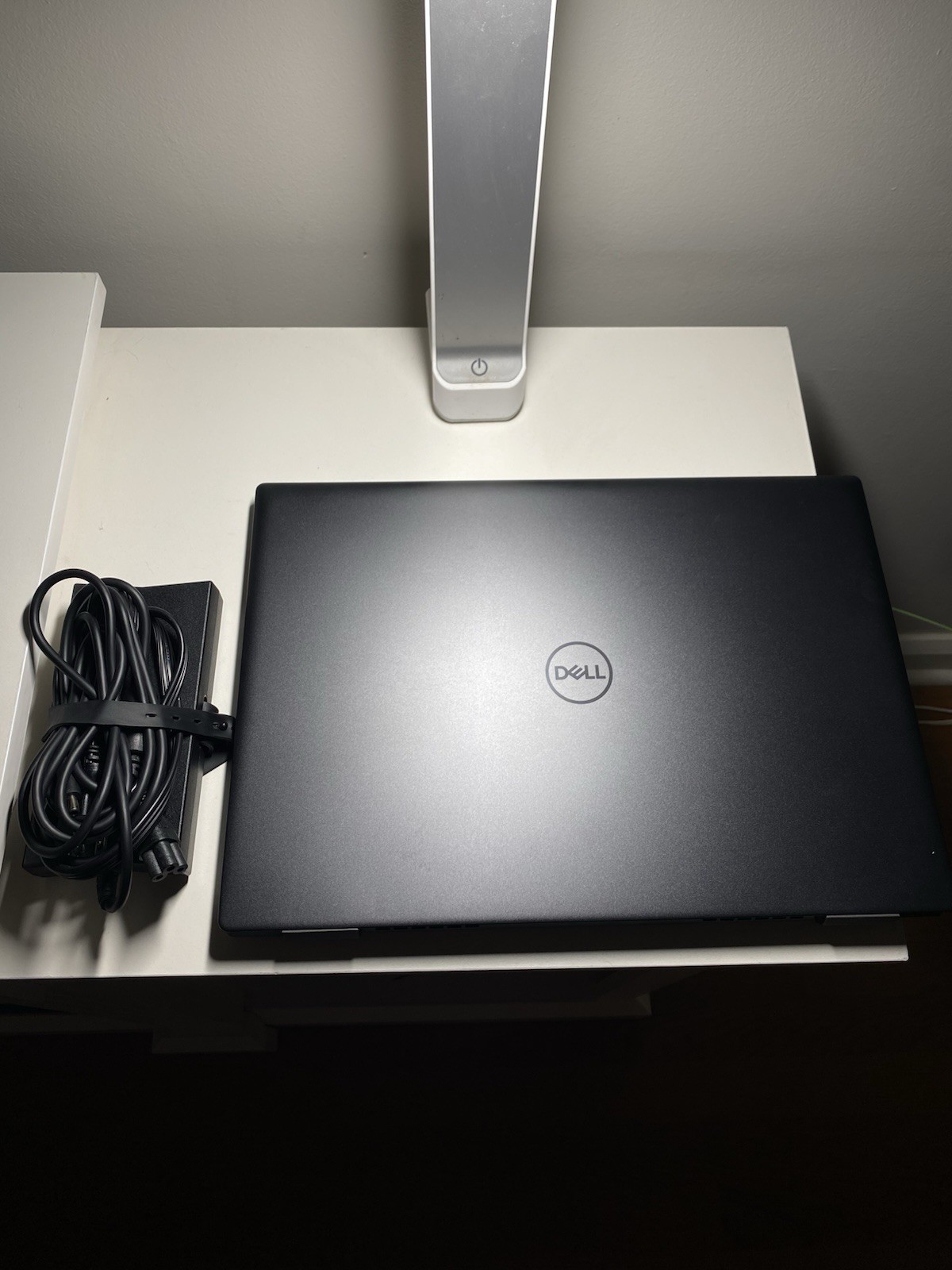 Dell Vostro 7620 16″ i7-12700H 16GB RAM GeForce RTX 3050 Windows 11 PRO Laptop