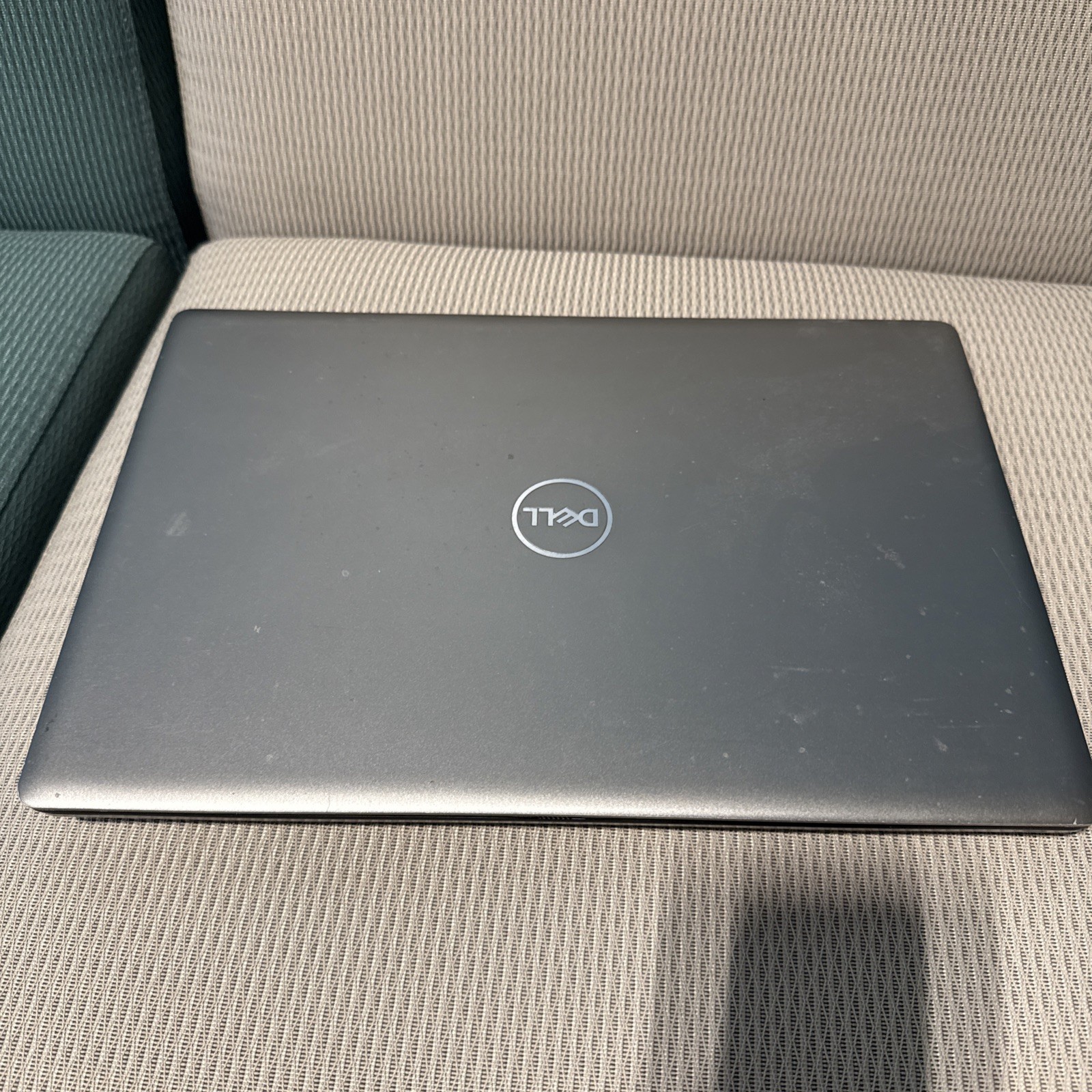 Dell Precision 7550 | i7-10875H | 16GB RAM | NO SSD RTX 3000 *DEAD*