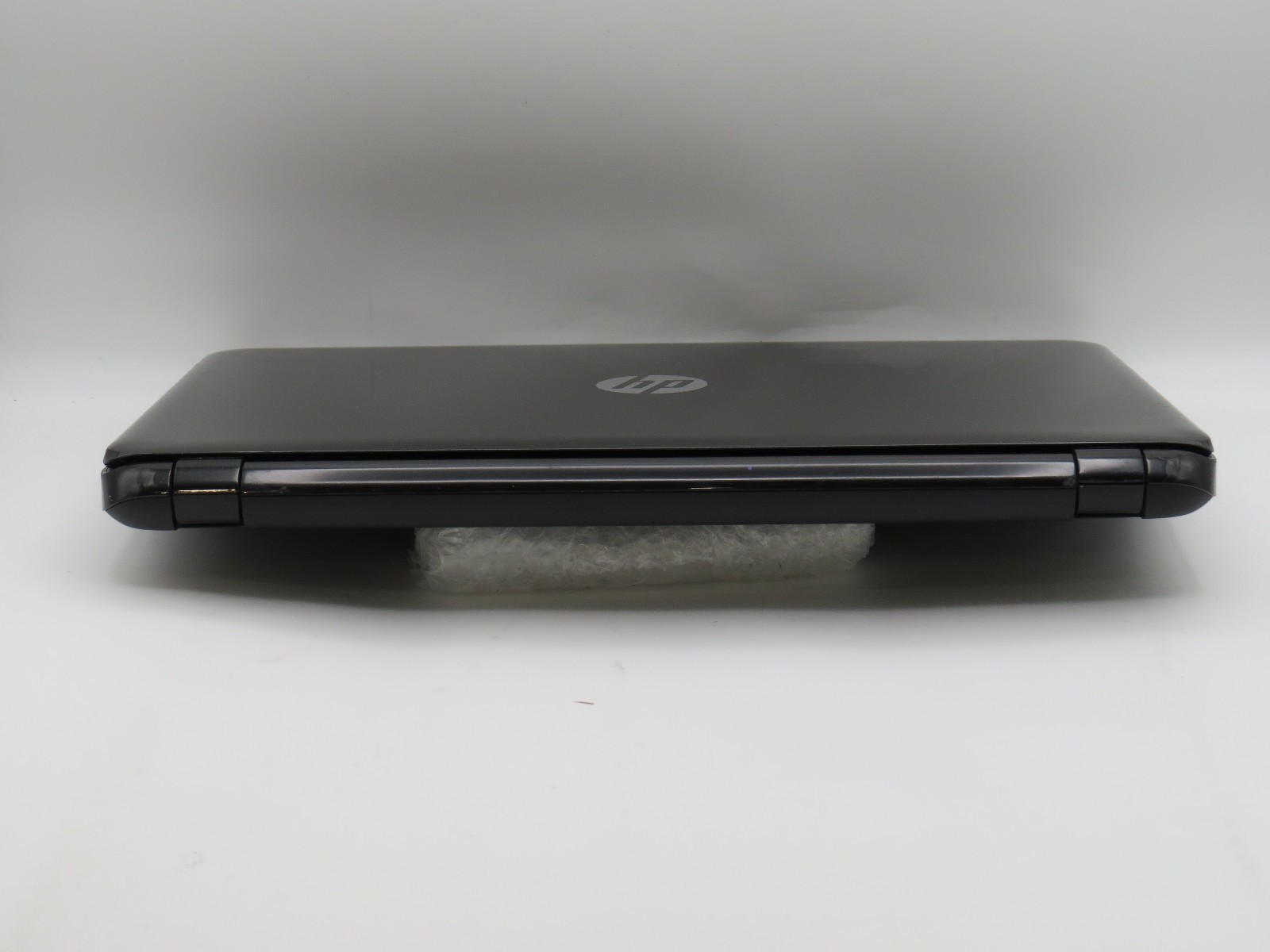 HP Notebook 15 i3-5010U @ 2.1GHz 8GB DDR3 238GB SSD 15.6″ No OS PARTS