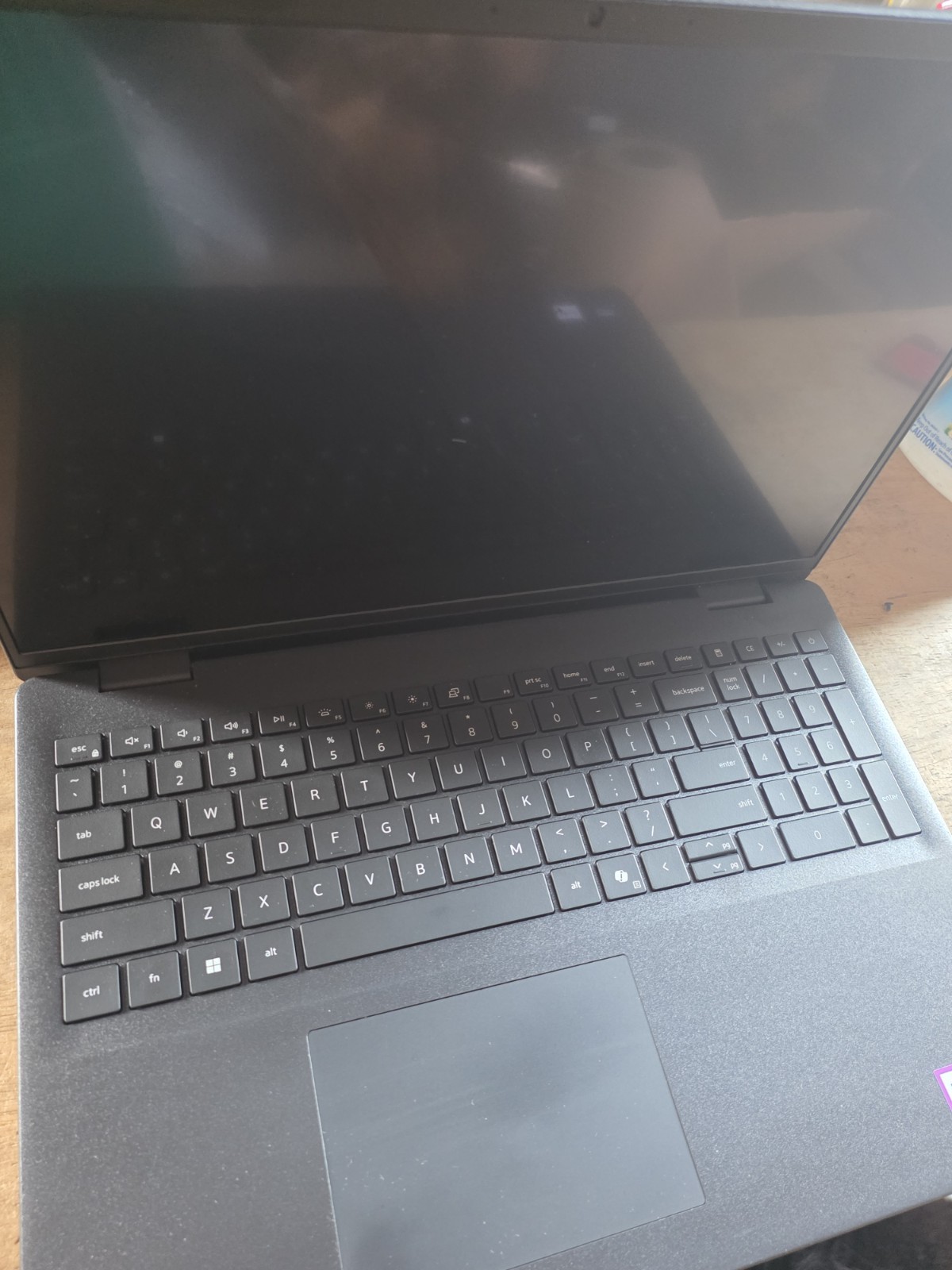 Dell Dc16250 16″ Touch Intel® Core™ 7-150U, 10 cores Crk Lcd Lot X 2
