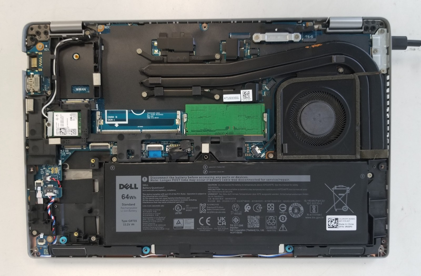 Dell Latitude 5431 14″ Intel i7-1270P 16GB DDR5 NO HDD NO OS