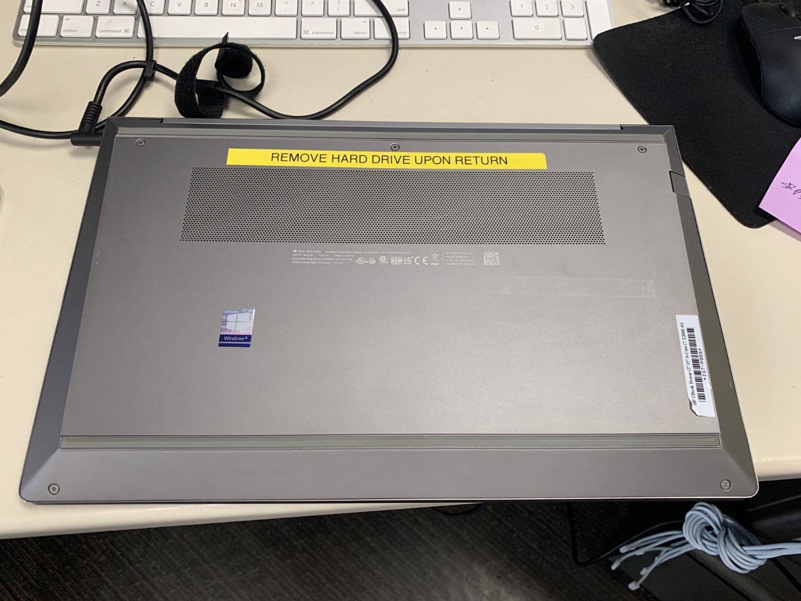 HP ZBook G7 15″ 16GB 256GB SSD i7 2.7ghz