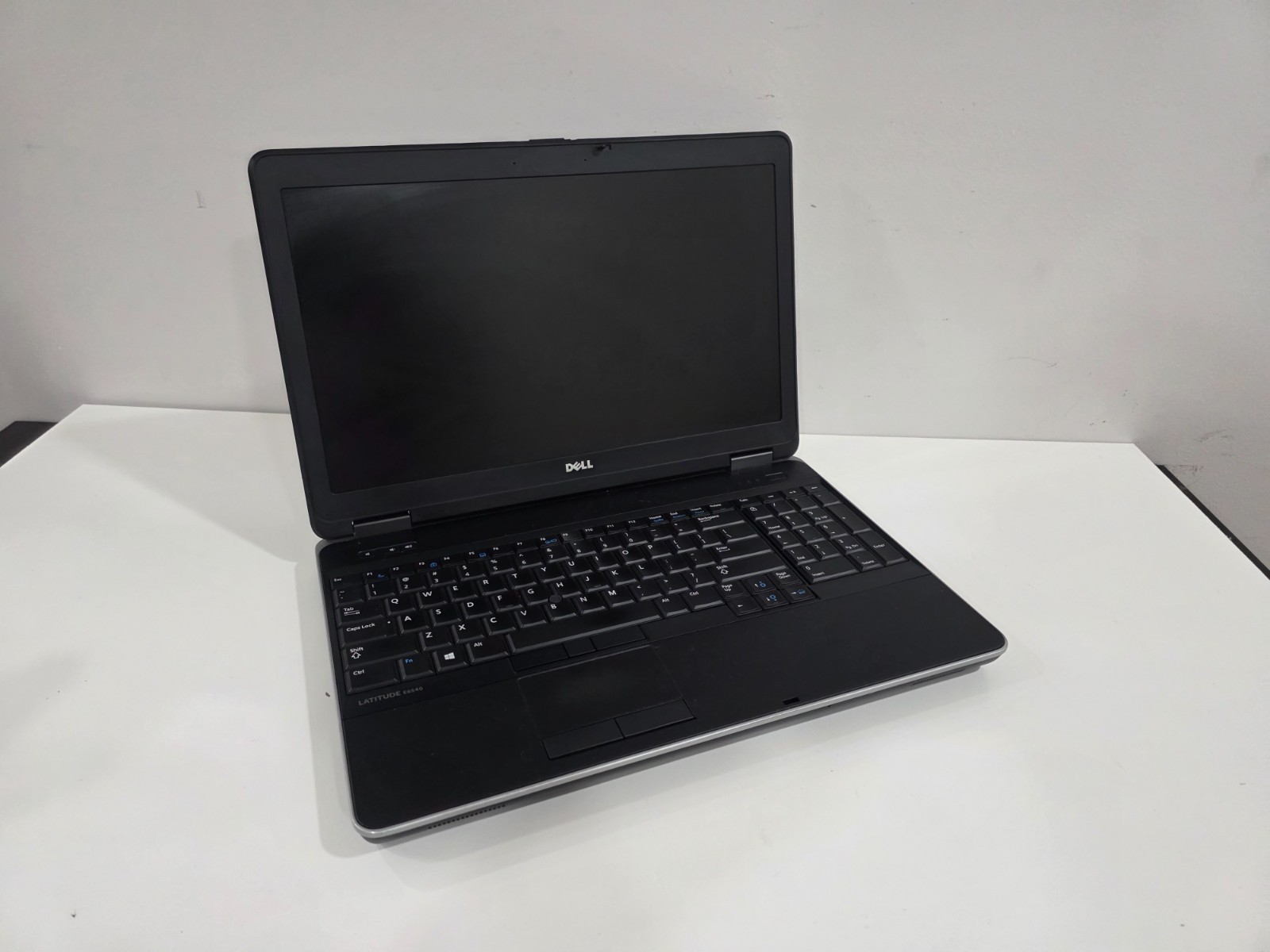 Dell Latitude E6540 Intel i5-4300M 8GB Bluetooth