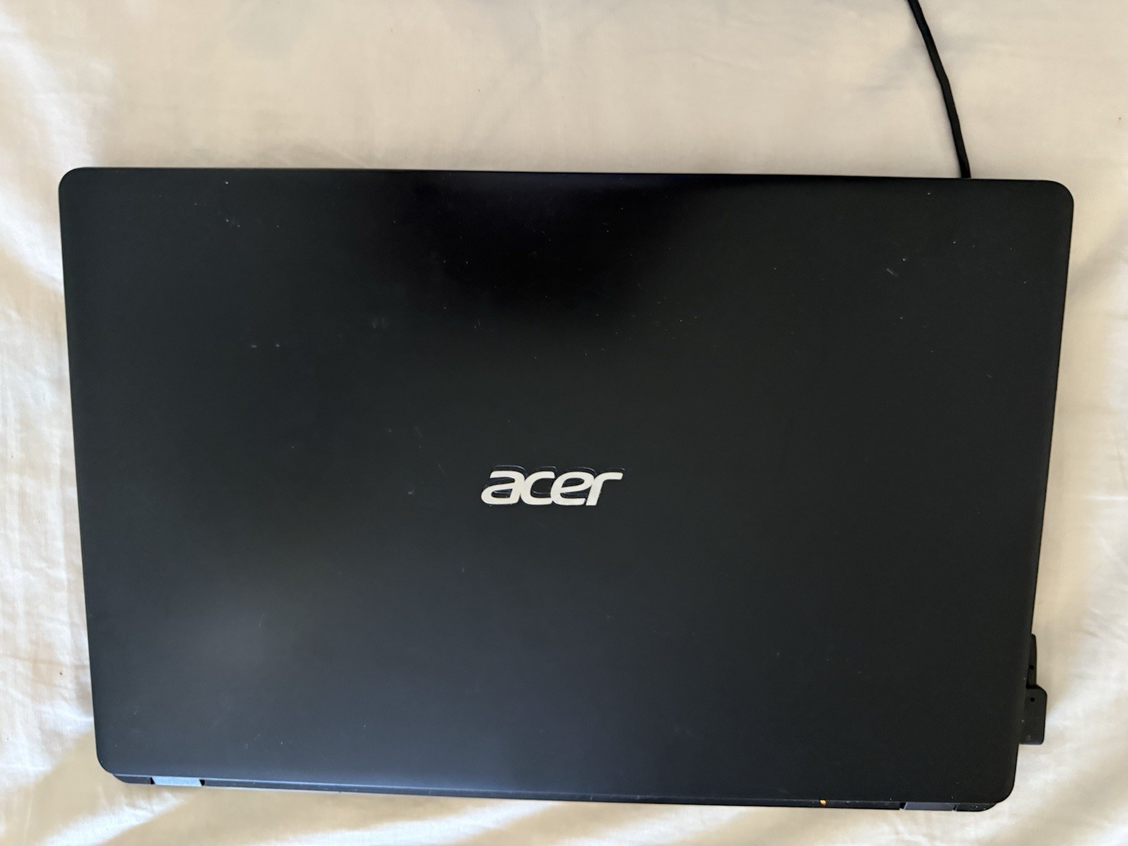 Acer Aspire 3 A315-21G-27XB 15.6″ (128GB SSD, 2.00 GHz, 4GB) Laptop – Black