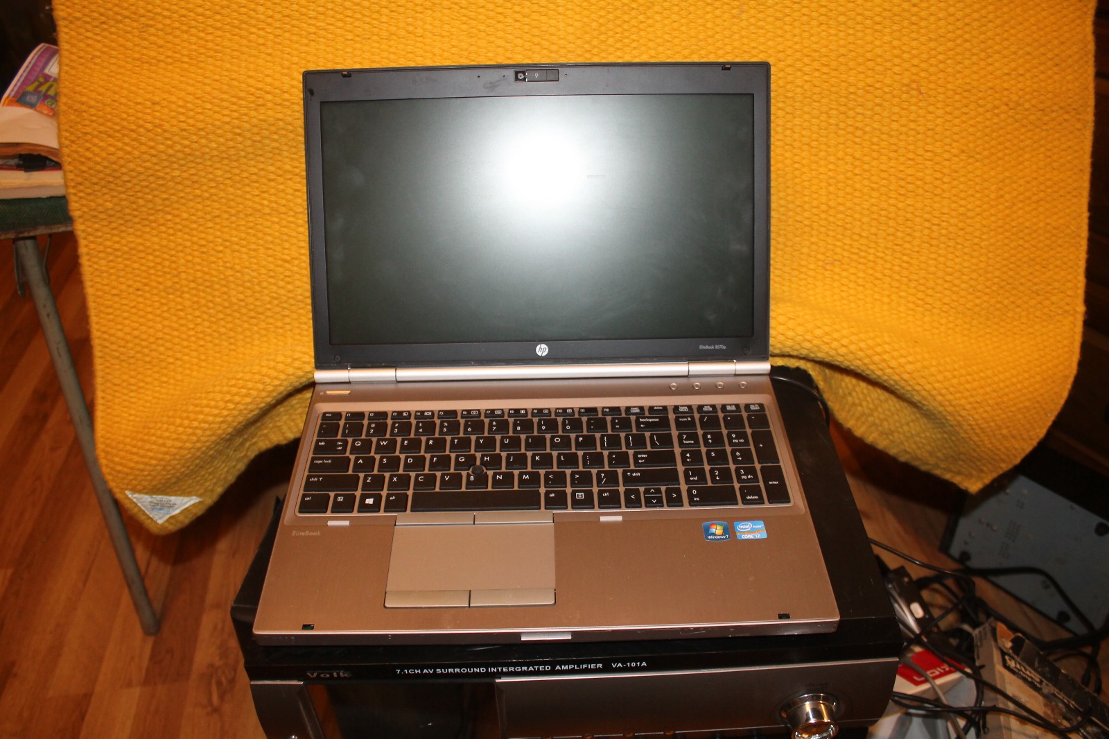 HP EliteBook 8570P – Core i7 – 3.00 GHz – 8192 MB – 320 GB HDD – Win 7P READ !