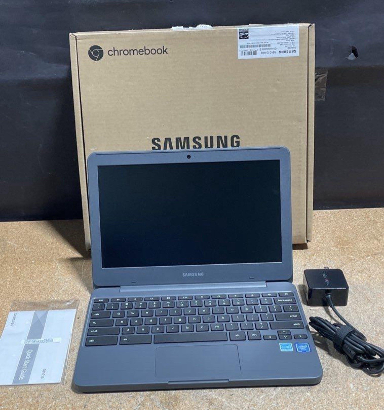 SAMSUNG CHROMEBOOK 3 XE501C13-K02US 11.6″ INTEL CELERON 4GB RAM / 32GB SSD