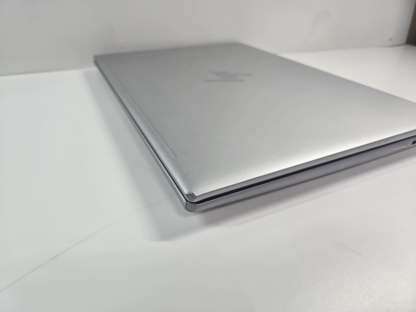 HP EliteBook 840 G10 14″ (512GB SSD, Intel Core i7-1360P, 5.00GHz, 16GB RAM)