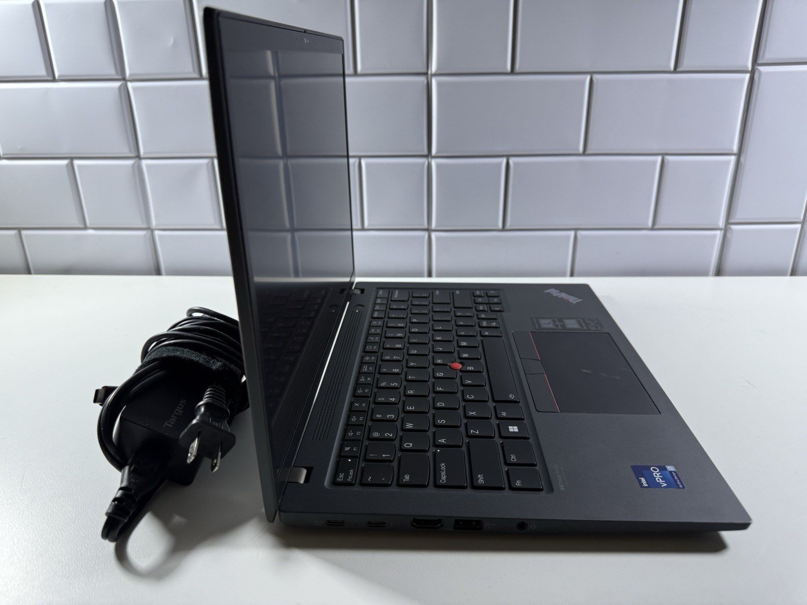 Lenovo ThinkPad T14s Gen 3 14″ i7-1270p 32GB 512GB Win 11 Pro Touchscreen