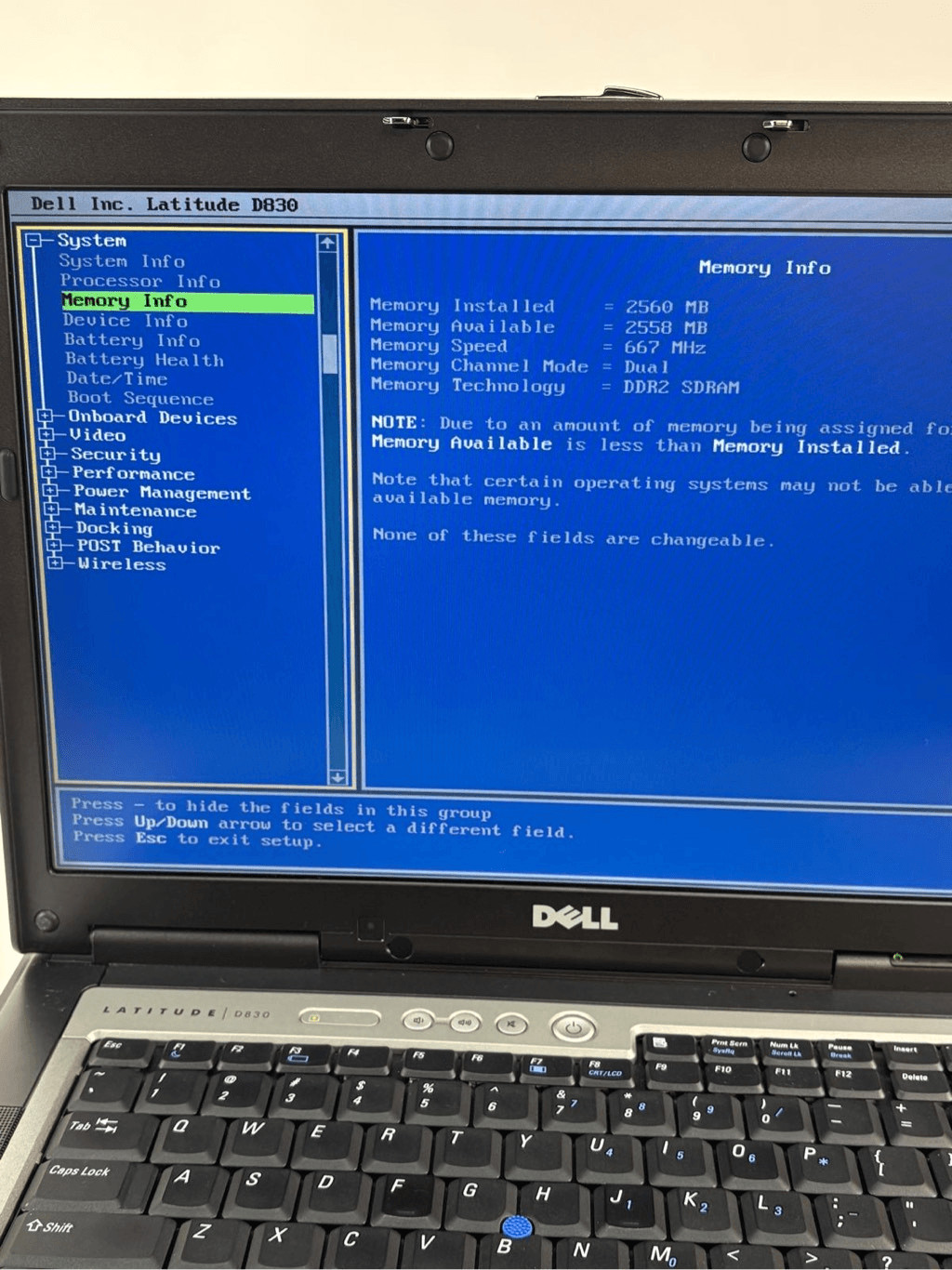 Dell Latitude D830 Duo 2.0GHz WinVista Laptop 2.5GB RAM 320GB CD/DVD w/Charger