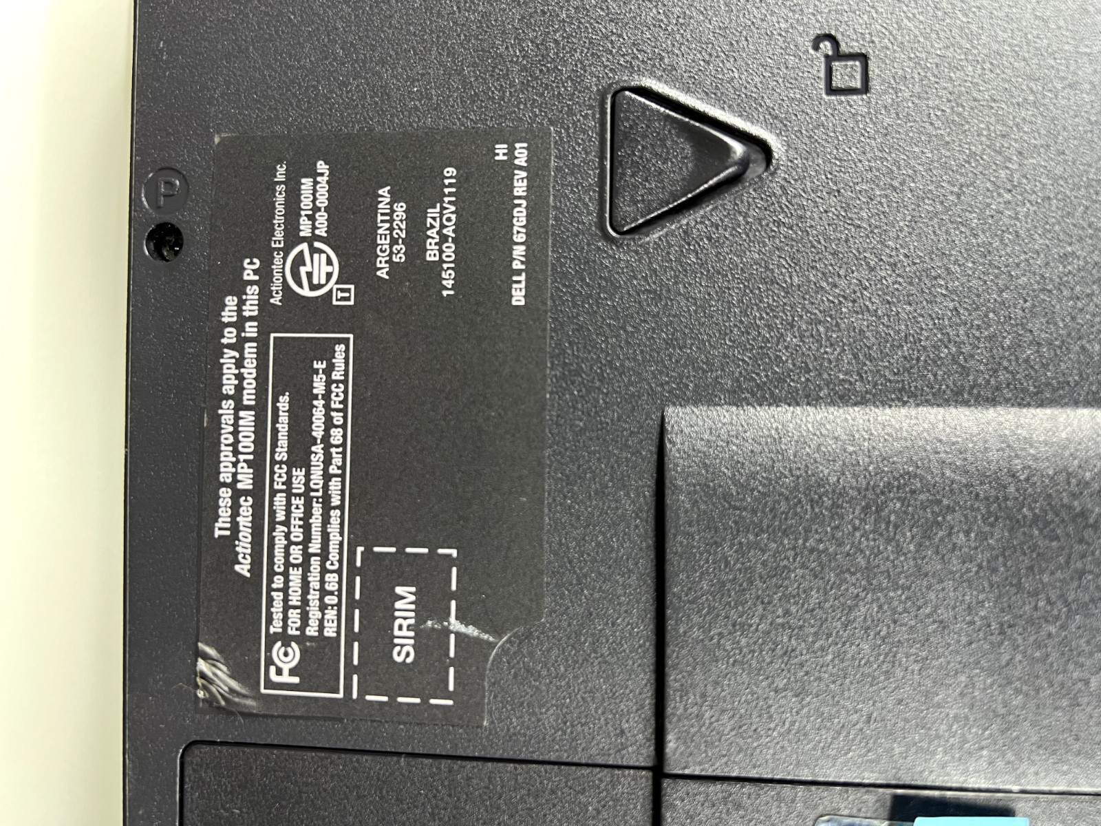 Dell Inspiron 8100 PP01X – 40GB HDD – Powers On No Display Shuts Off For Parts