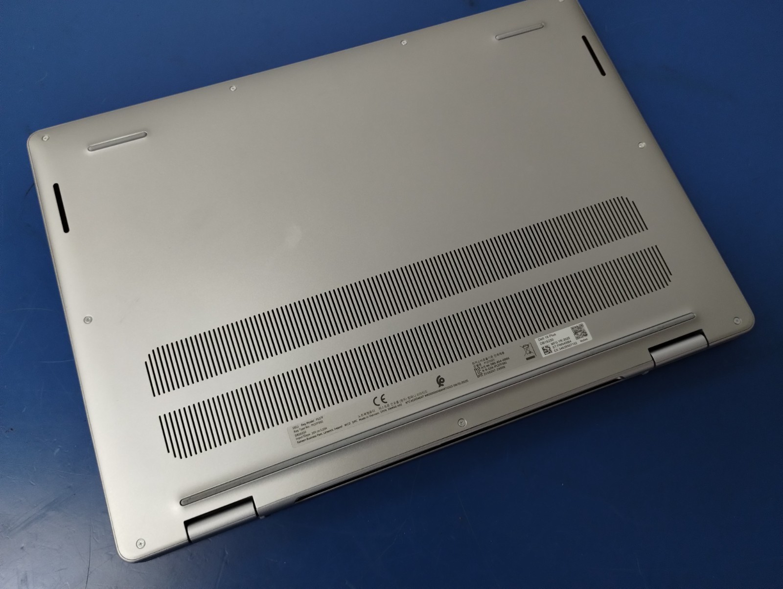 DELL 16 DB16250 VPVXG Intel Core Ultra 9 288V, 3.30 GHz, 32 GB RAM, 1 TB NVMe