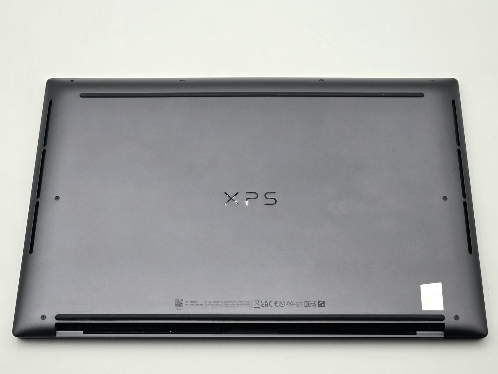 Dell XPS 16 9640 16″ FHD+ ULTRA 9 185H 512GB 32GB W11P RTX 4060 Backlit 120Hz
