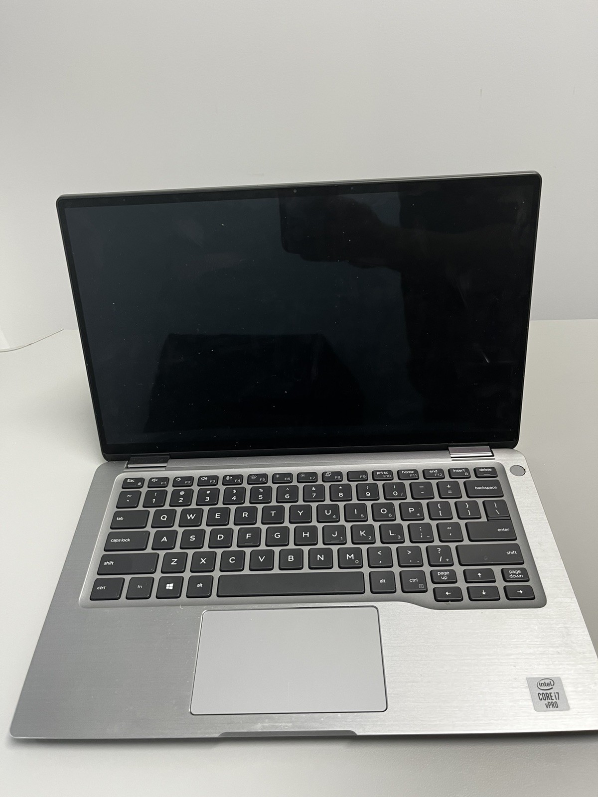 Dell Latitude 9410 2-IN-1 CONVERTIBLE Core™ i7 14″FHD Touchscreen 512GB SSD 8GB