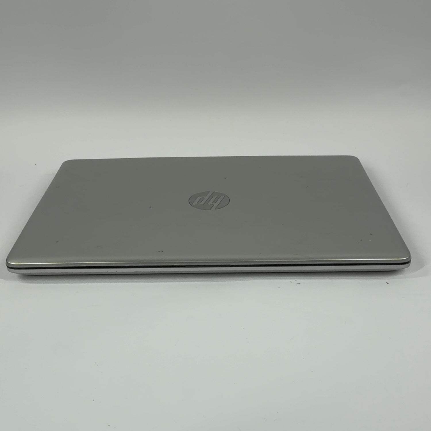 Broken HP Laptop 15-db0031nr 15.6″ A9-9425 3.1GHz 4GB RAM 1TB SSD Damaged Bezel