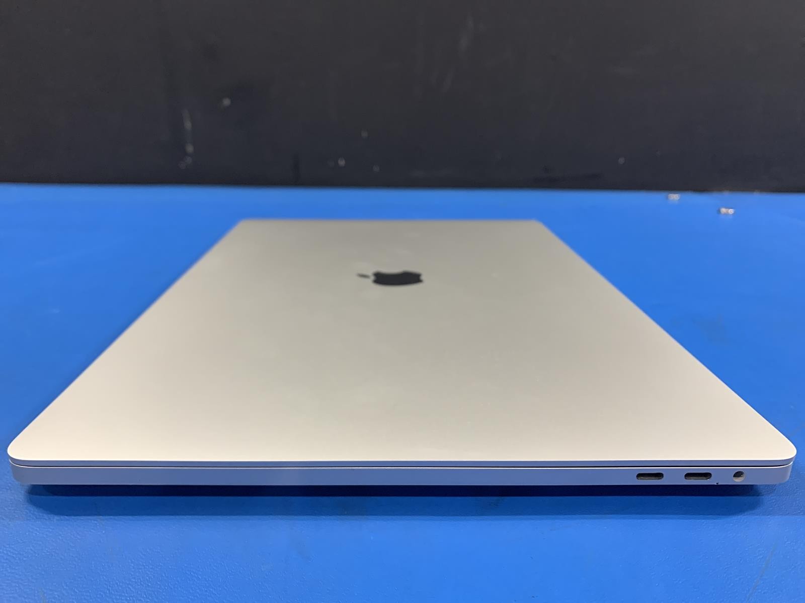 Apple MacBook Pro A2141 Core i9 9980HK 2.40GHz 32GB DDR4 512GB SSD macOS Sonoma