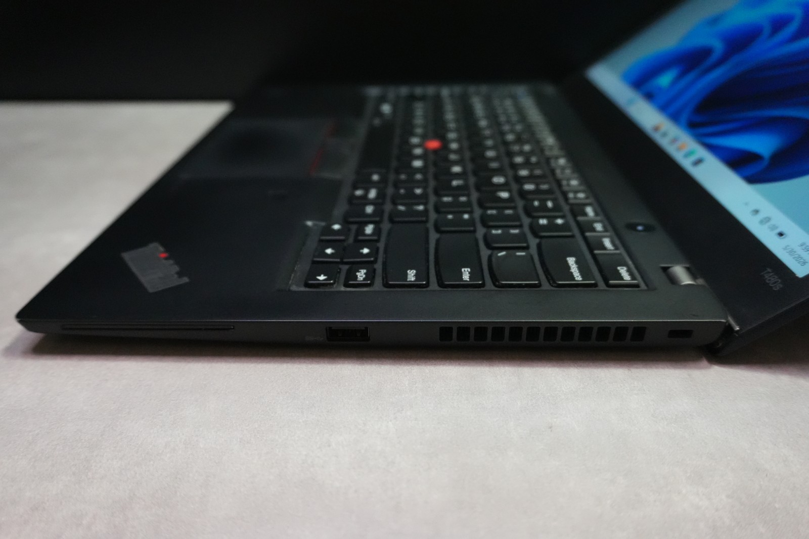 Lenovo ThinkPad T480s i7-8650U vPro 16GB 512GB QHD *Battery Worn* AS-IS READ