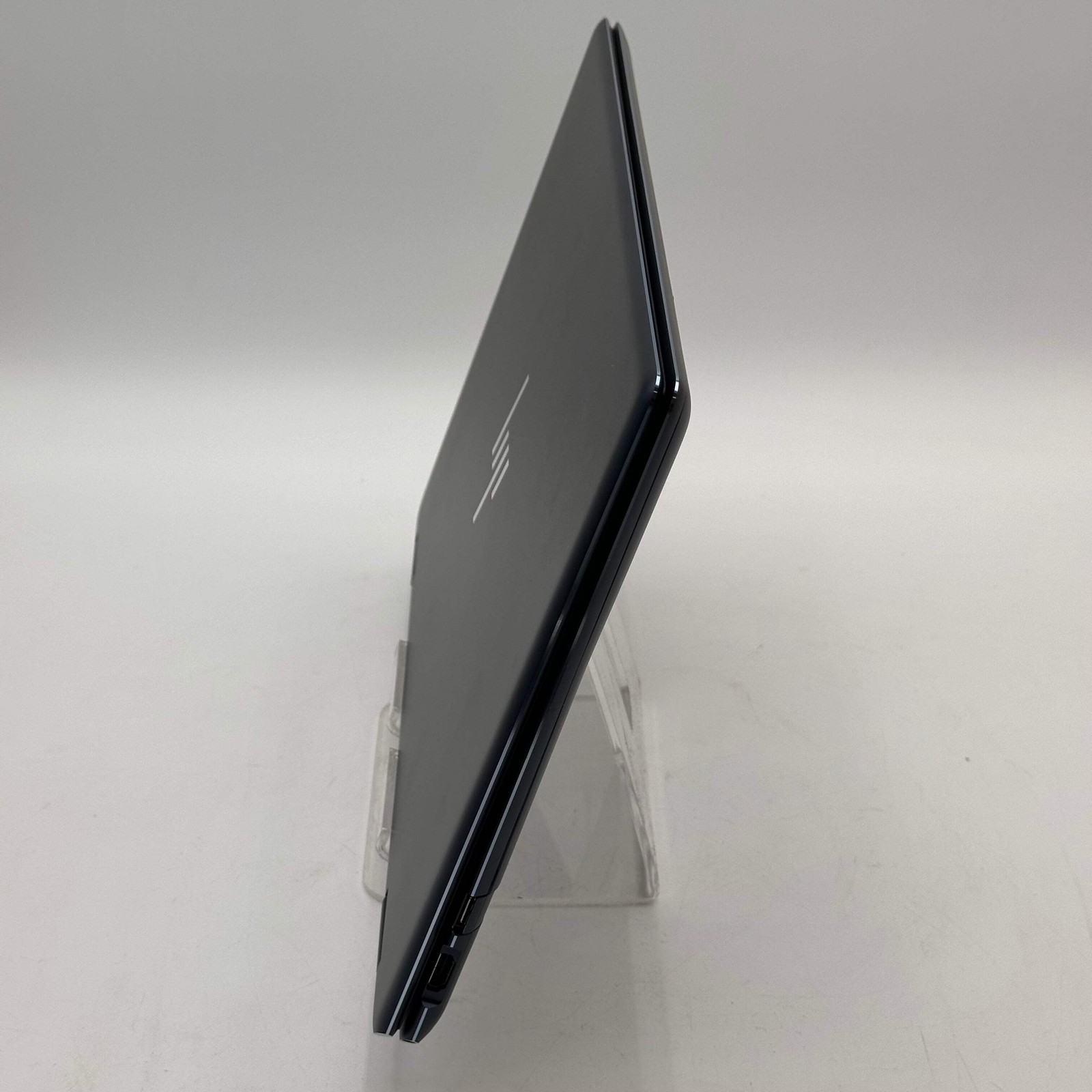 HP Spectre x360 16-f0013dx 16-inch Core i7 11th Gen 16GB RAM 512GB Blue – READ