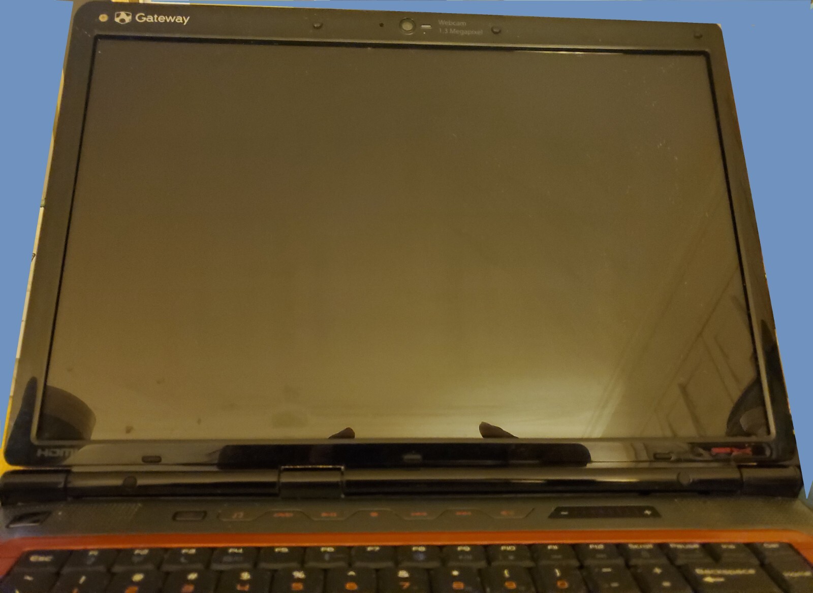 Gateway M-6850FX 15.4″ 1.83GHz Gaming Notebook FX Edition, 4GB RAM DVD-RW, No HD