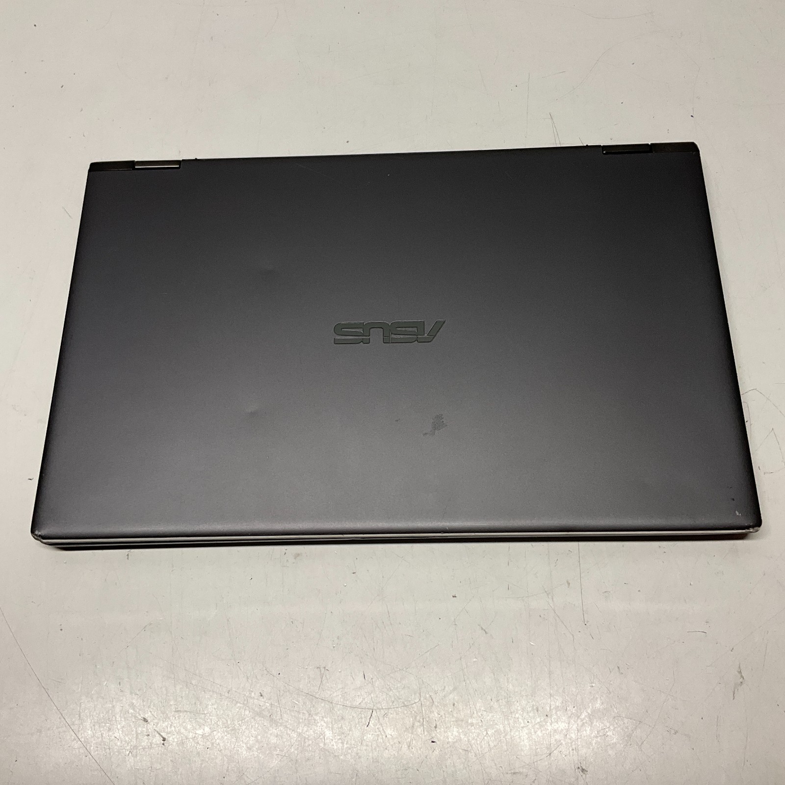Asus Zenbook 15 Q526FA 15.6″ i7-8565U 1.80GHz 16GB 1TB HDD Win 11 Pro READ
