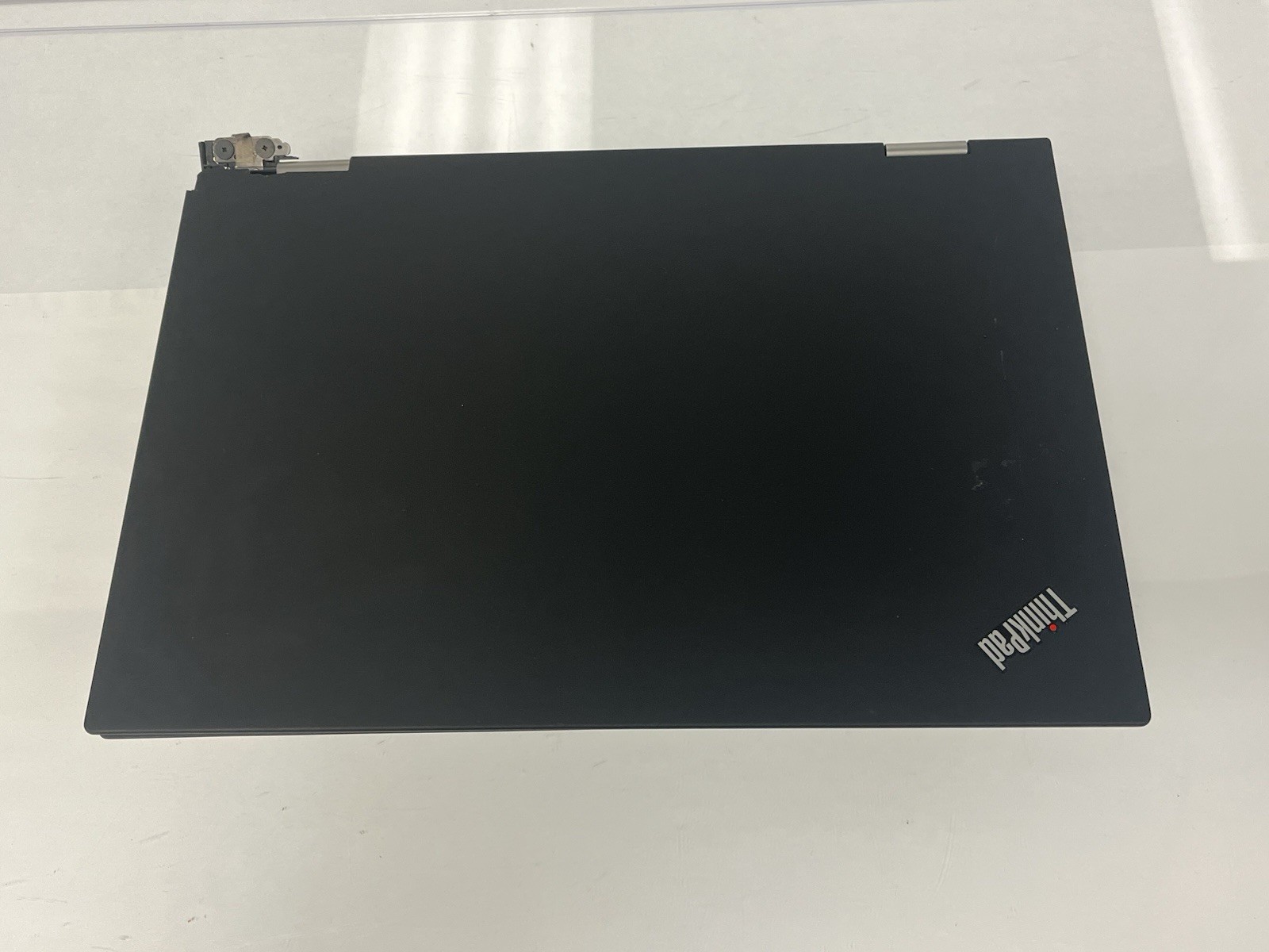 Lenovo X1 Yoga 2nd Gen i7-7600U 2.80GHz 8GB RAM NO SSD NO OS
