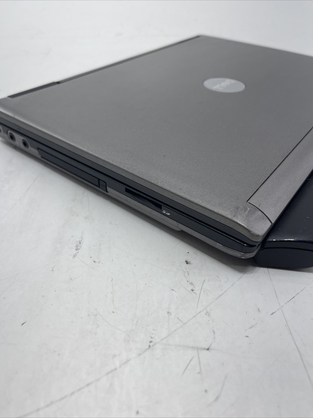 Dell Latitude D430 12″ Laptop Intel Core Duo 1.33ghz No Ram NO HDD