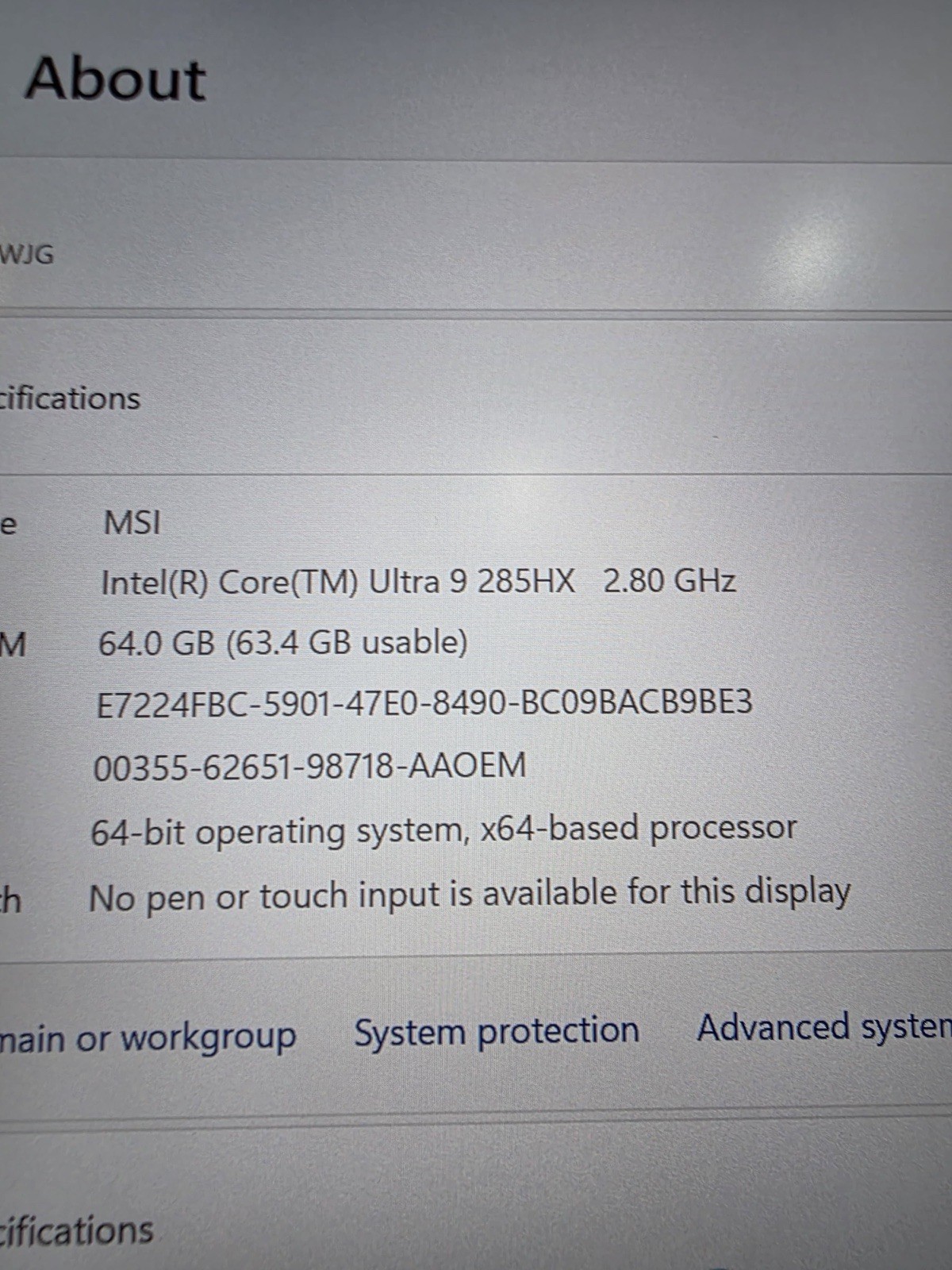 MSI Raider 18″ RTX 5090 Gaming Laptop – Intel Ultra 9 285HX – 64GB DDR5 – 2TB