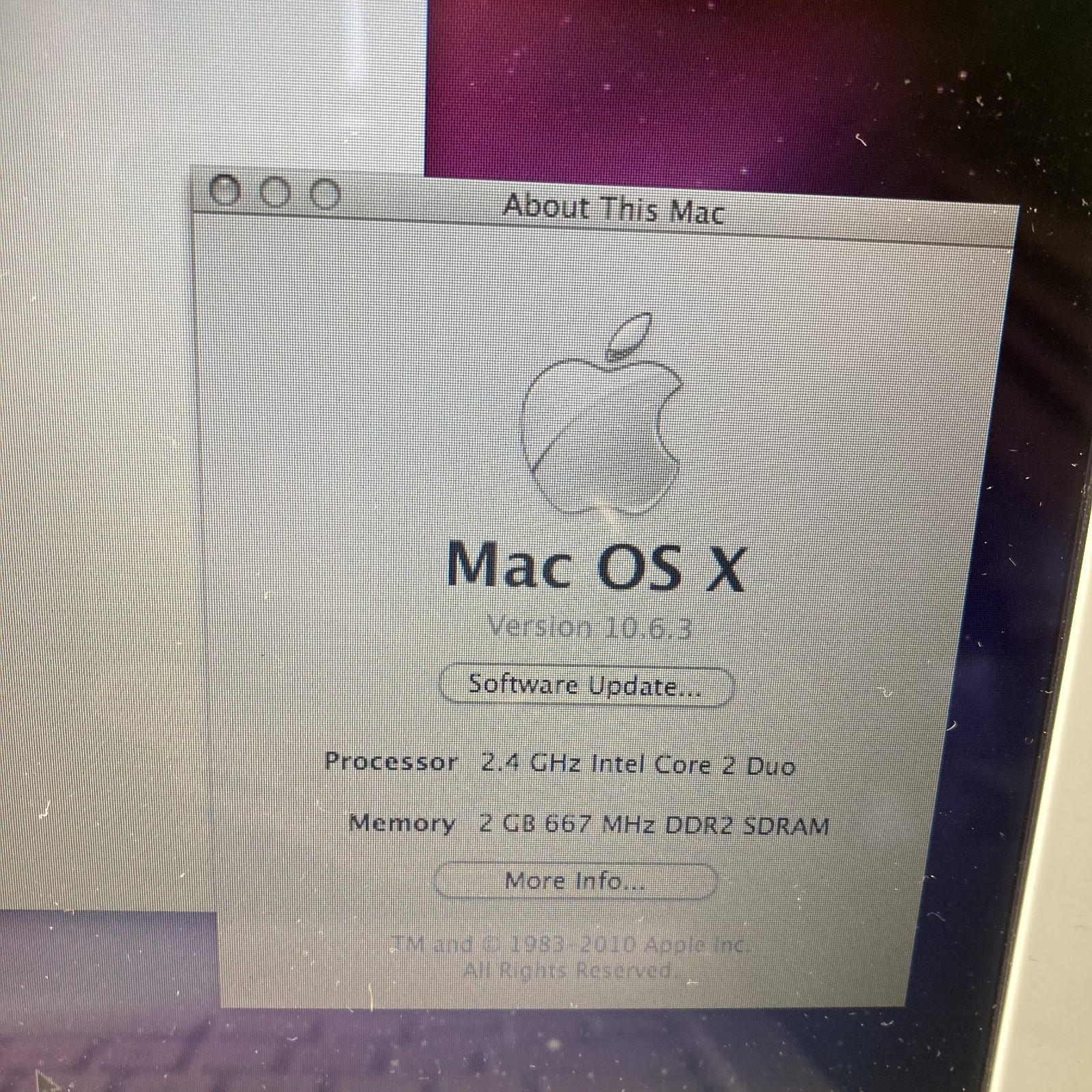 Apple MacBook A1181 13″ Laptop Intel Core 2 Duo T8300 2.40GHz 2GB RAM 120GB HDD