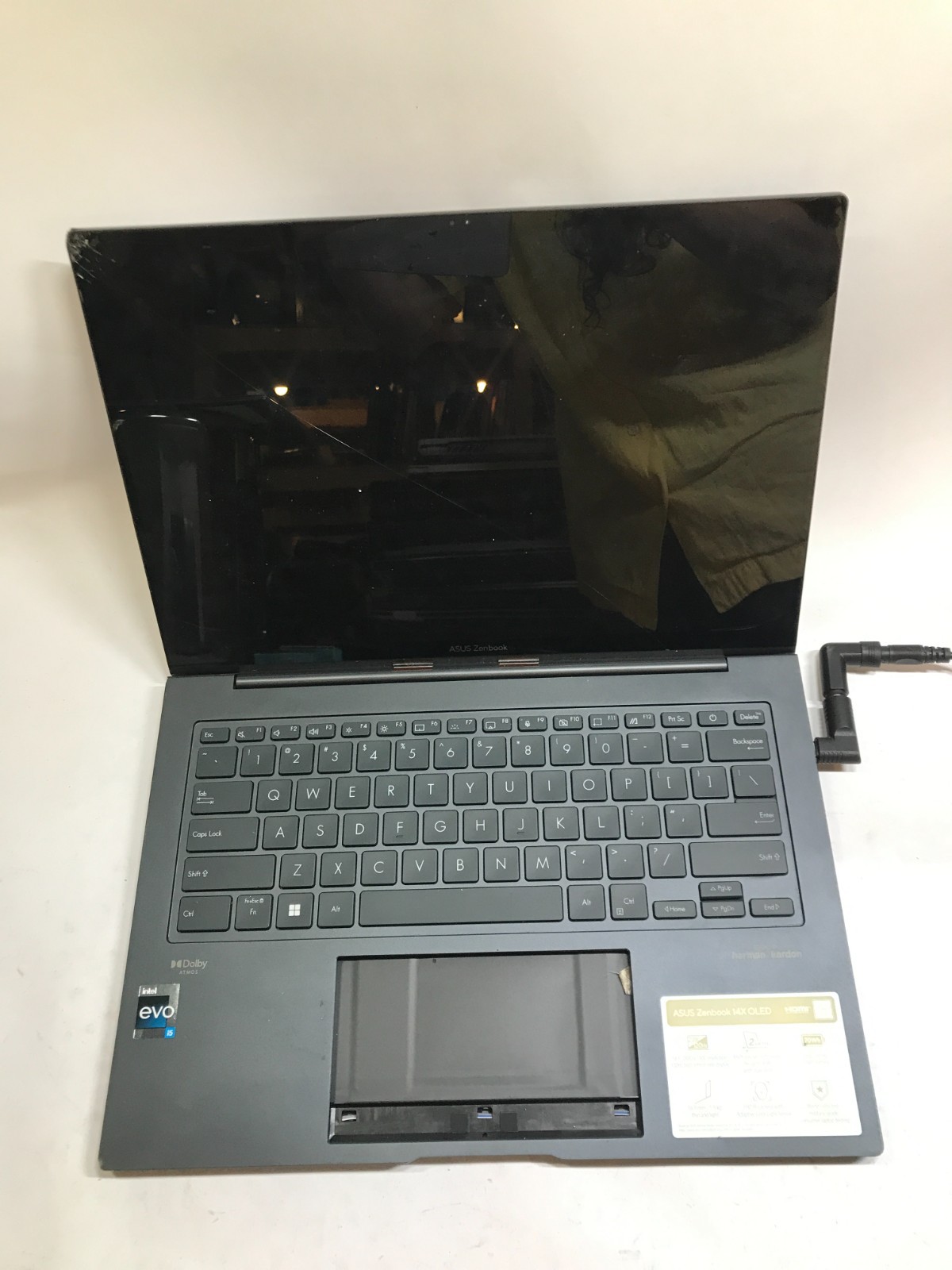 Asus Zenbook 14X Oled Q410V 14″ Intel EVO i7 8GB RAM NO SSD/OS For Parts READ