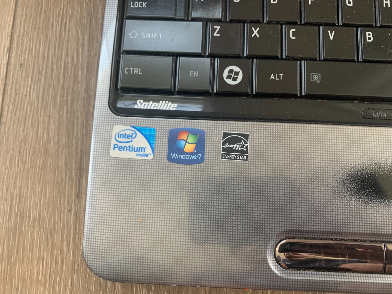Toshiba Satellite L755-S5244 Intel Pentium B940 2.00GHz 4GB RAM 160GB HDD Win 10