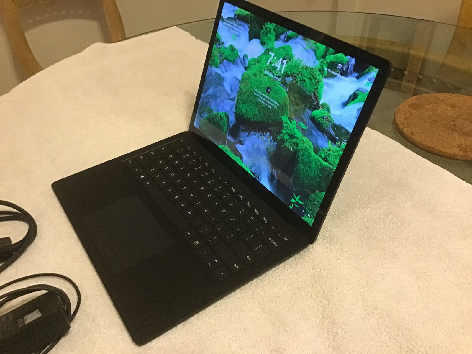 Microsoft Surface Laptop 4 13.5″ Touchscreen i5-1135G7 8GB RAM 512GB SSD