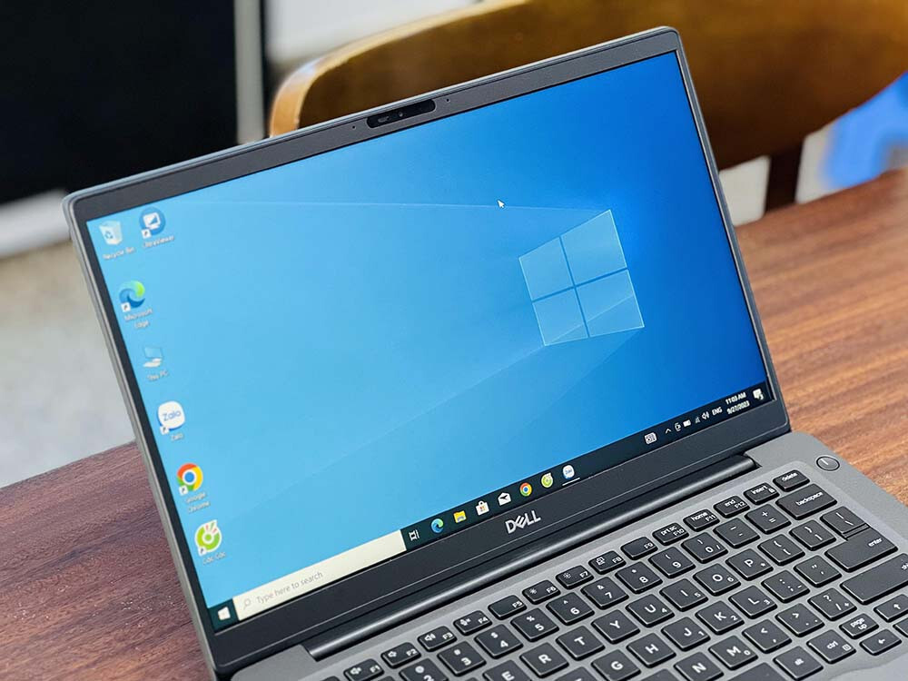 Dell Latitude 7400 Laptop PC – 14″ FHD LCD, i7-8665U, 32GB RAM, 256GB SSD, Win11