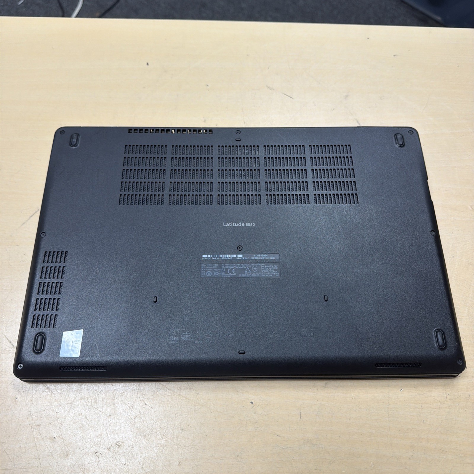 *READ Dell Latitude 5580 15.6″ Laptop Intel i5-7300U 2.60GHz 8GB RAM No HD/OS