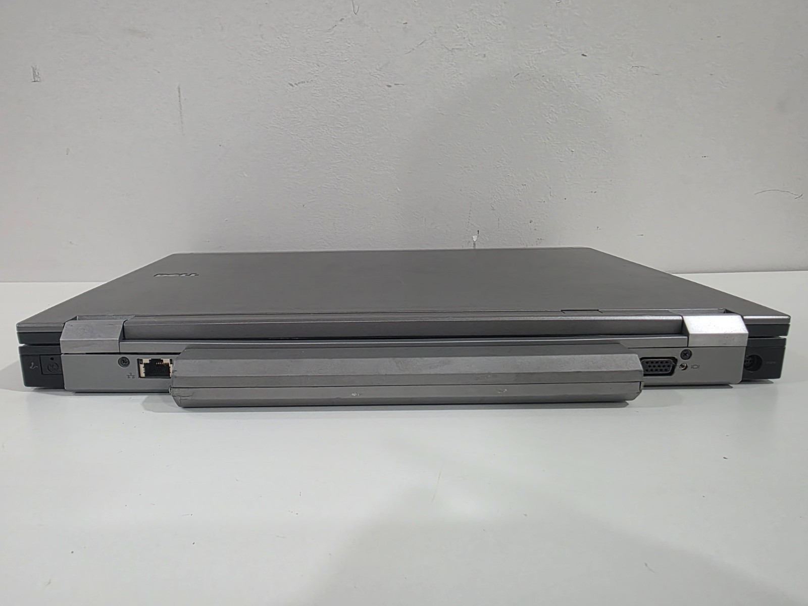Dell Latitude E6510 Intel Core i5 CPU M 520 4GB Webcam