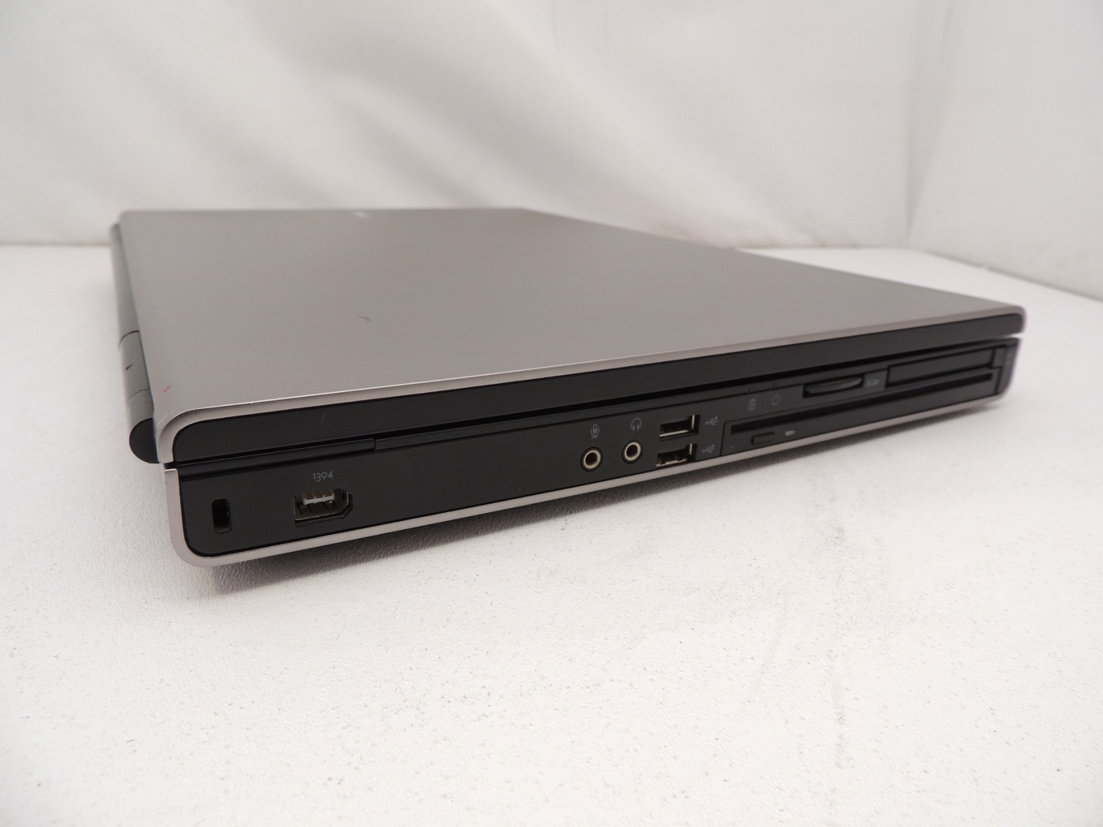 Dell Precision M6500 17″ Core i7 M620 8GB 240GB FHD DVD New Battery Laptop No OS